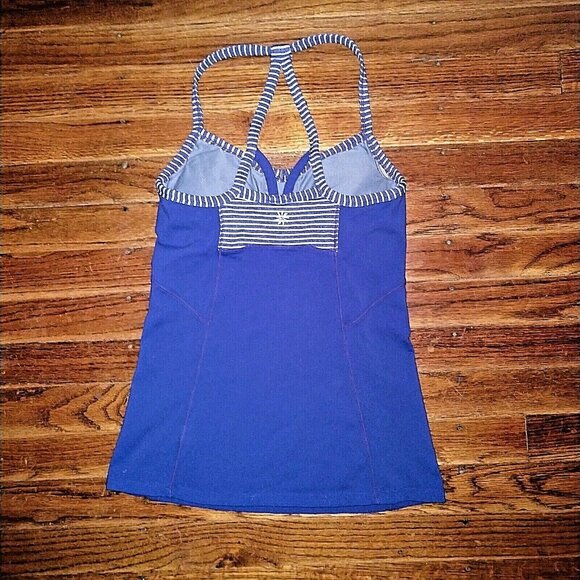 Athleta Fulfillment Tank Top XS Amalfi Blue Sliding T-Back Built-In Bra Workout - Picture 2 of 5